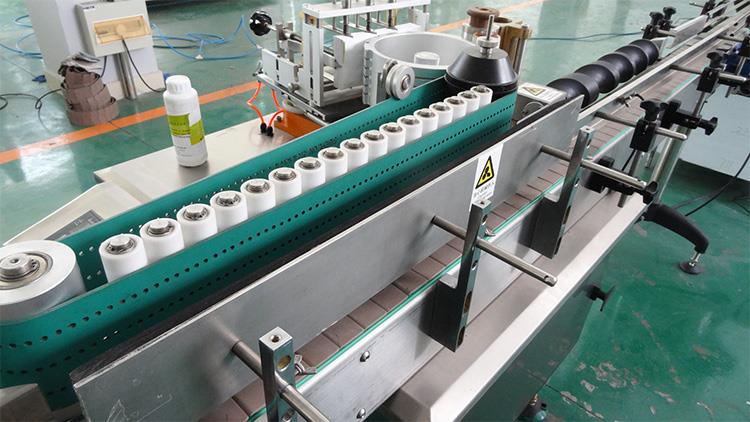 Fuldautomatisk etiketmaskine til vådlimpapirmærkning til alkoholprodukt